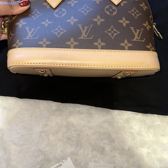 Louis Vuitton Alma BB Monogram! 💯 Authentic! Excellent condition! - Picture 7 of 15